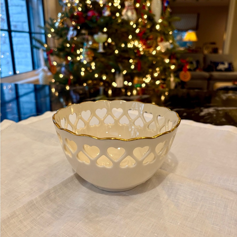 Lenox Cream and Gold Heart Cutout Bowl